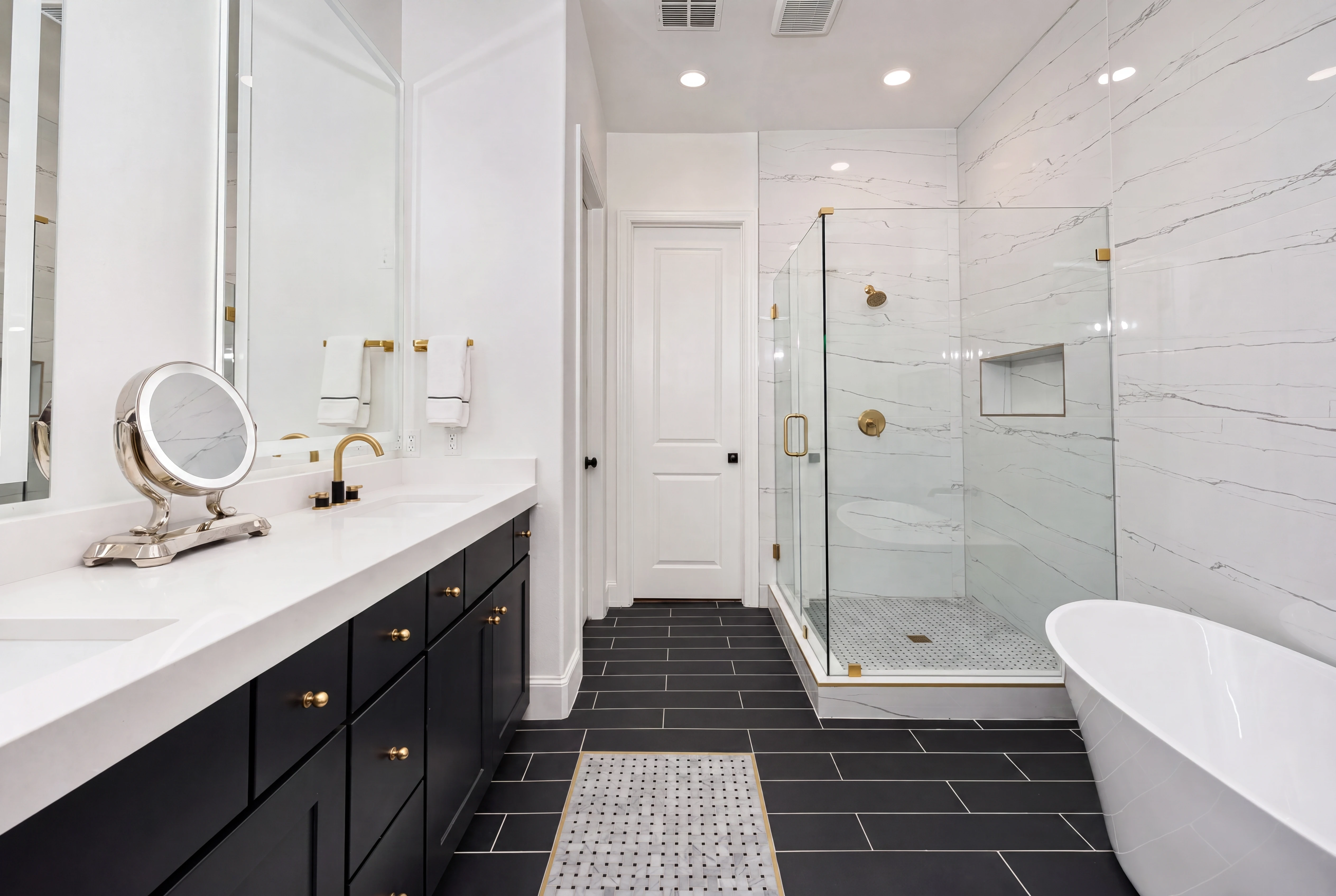 Primary bath with dual vanity